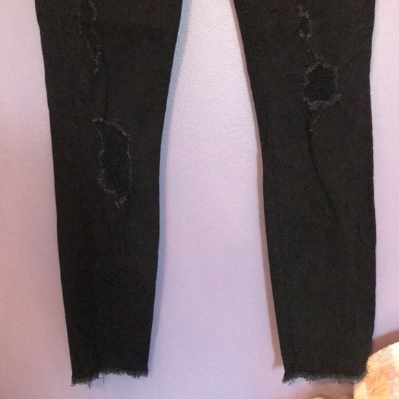 🖤🖤 NWOT HOLLISTER SKINNY CROPS - Picture 9 of 13